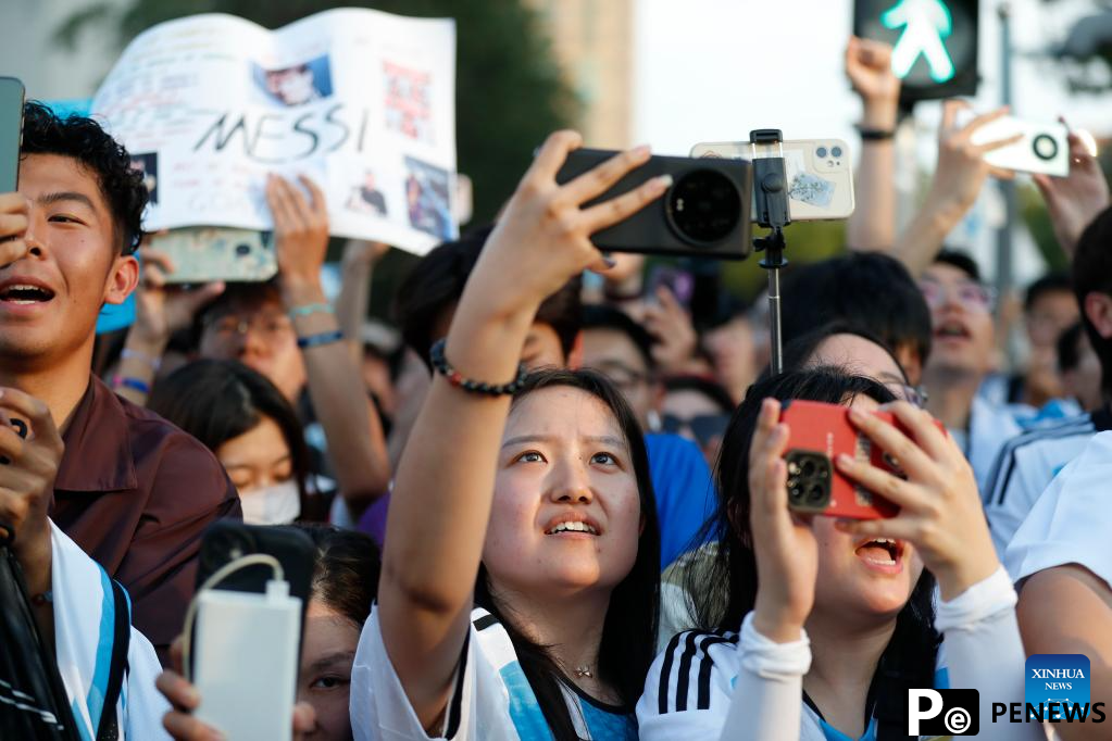 Argentina team arrives ahead of traning session for int