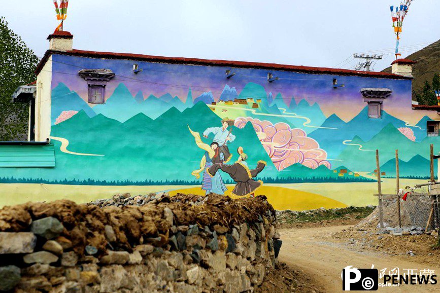 3D paintings add beauty to village in SW China