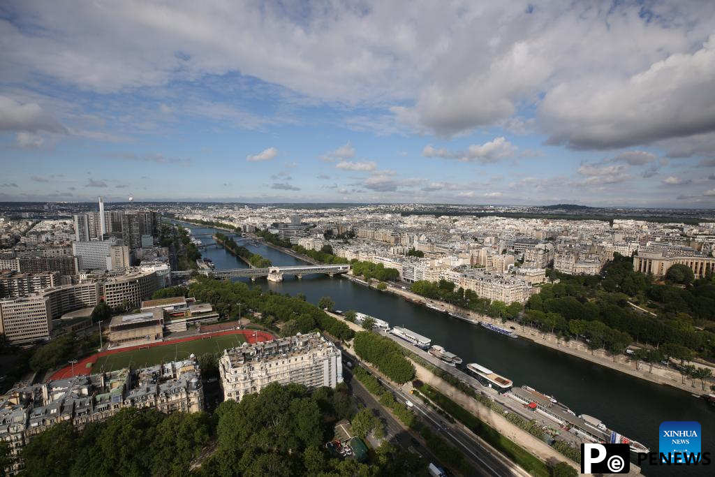 Along banks of Seine Liangma rivers: summer urban "living rooms" of Paris Beijing