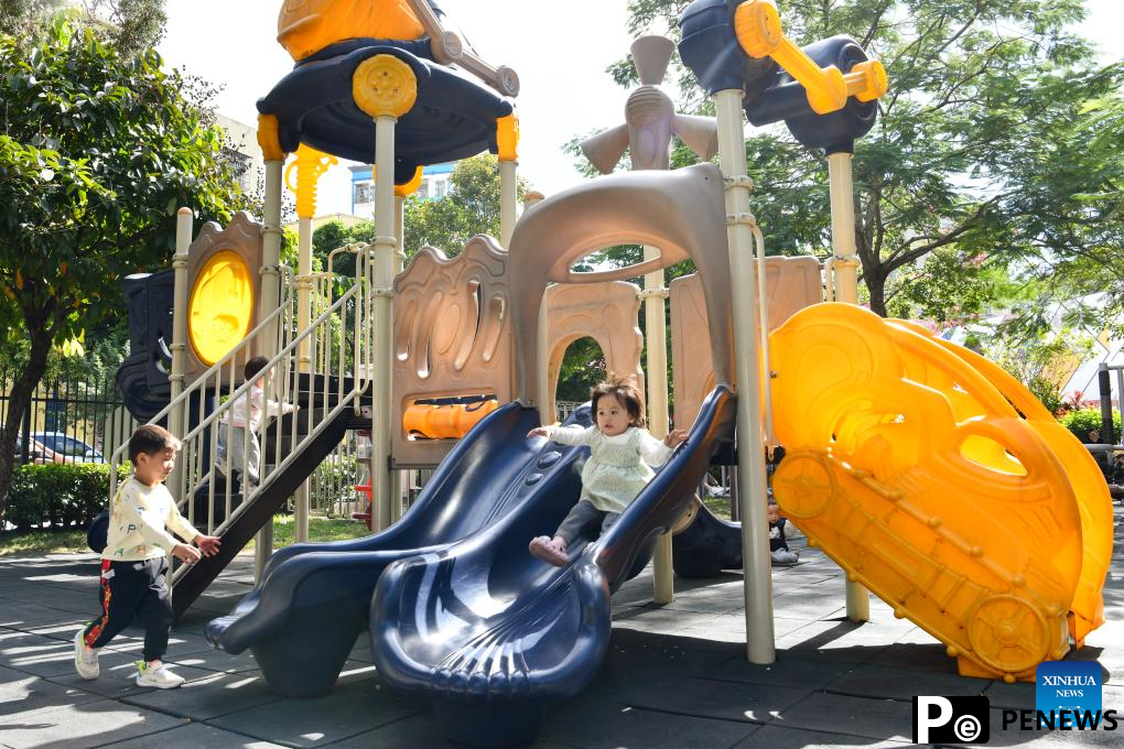 Shenzhen strives to build child-friendly city with characteristics