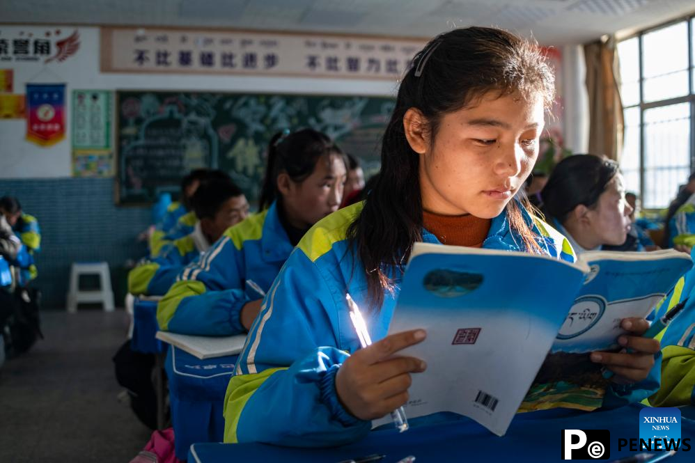 School life in Damxung County, China