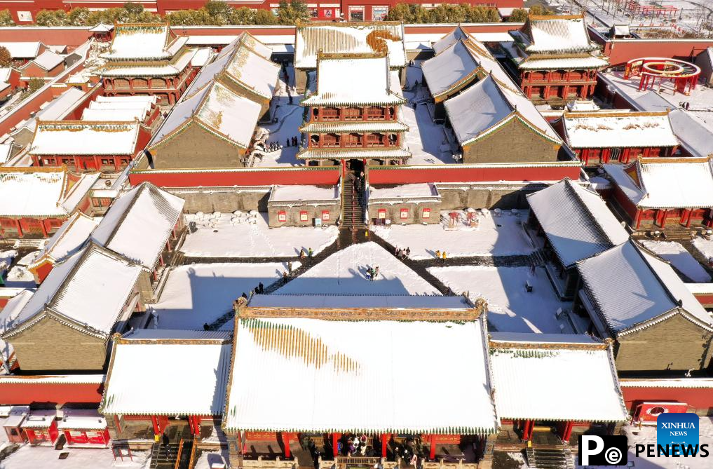 Shenyang Imperial Palace covered in snow