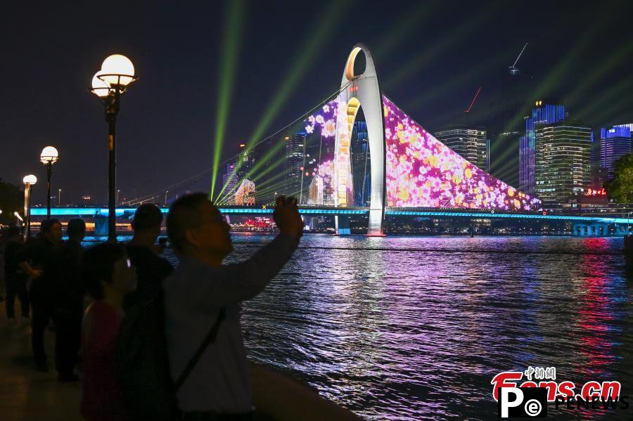 Guangzhou lighted up for international light festival