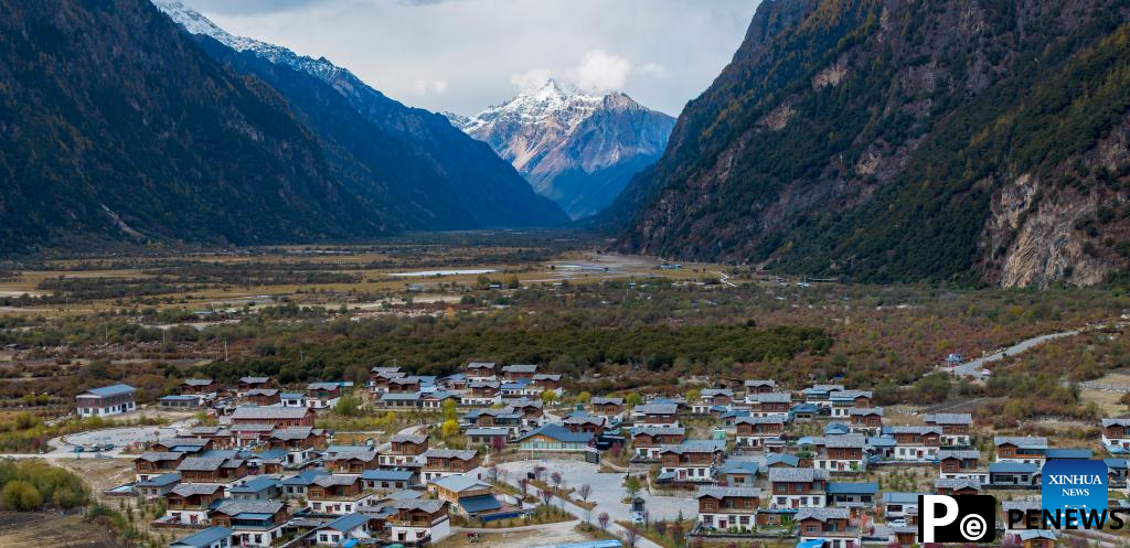 Autumn scenery of Gongbo