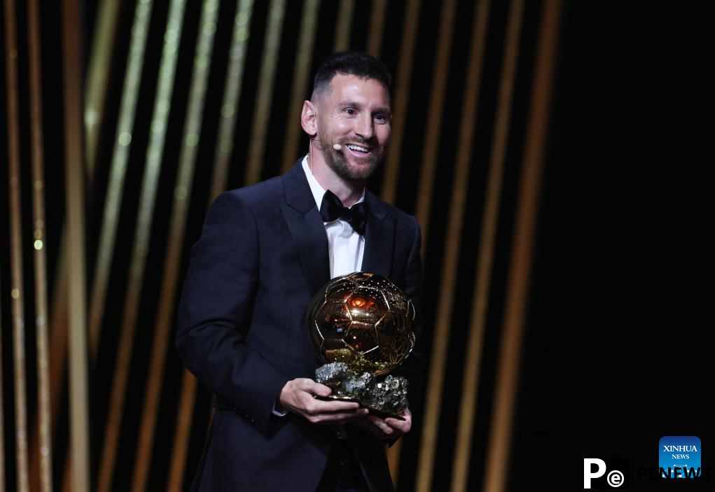 Messi receives 8th Ballon d