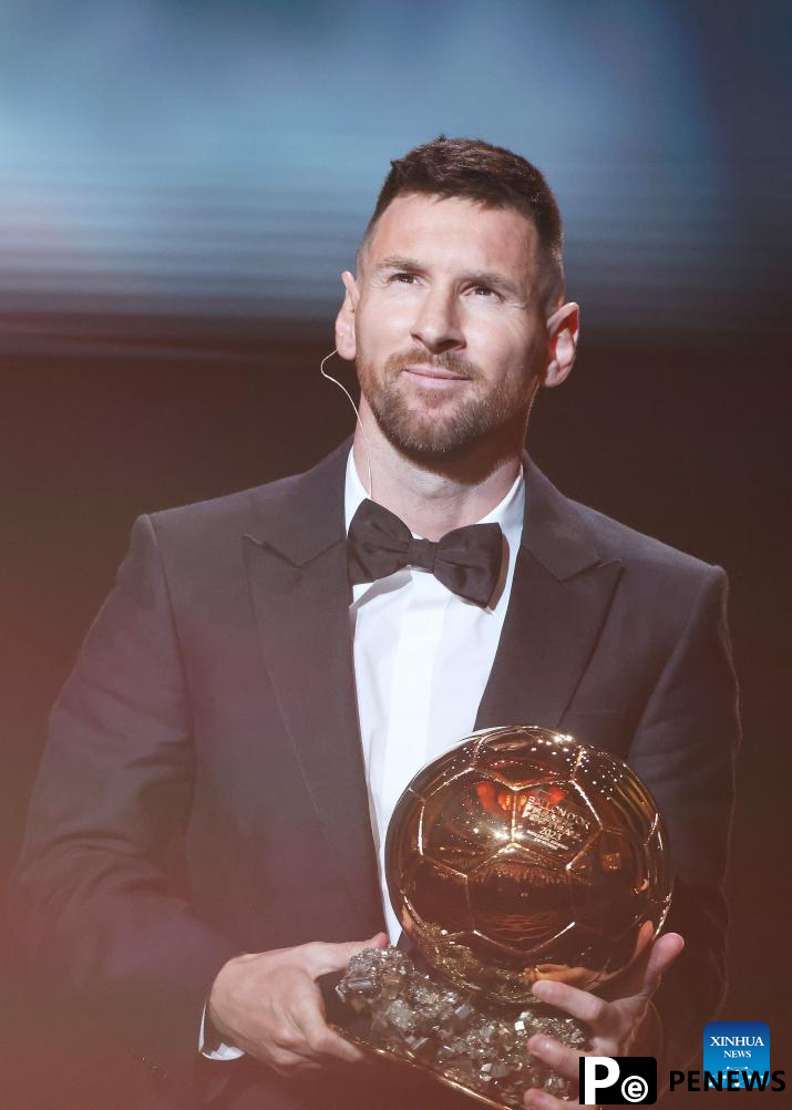 Messi receives 8th Ballon d