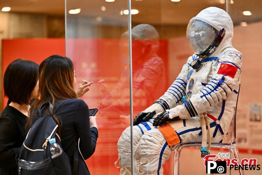 China Manned Space Exhibition kicks off in Hong Kong