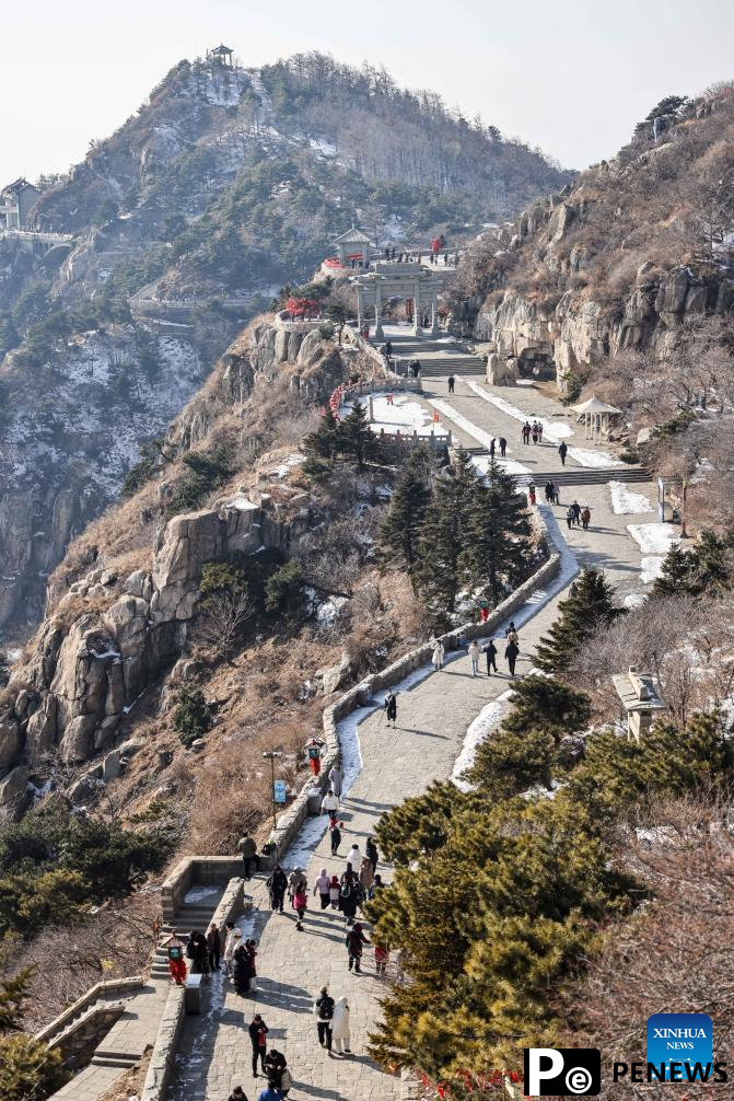 Tourists visit Mount Tai scenic area in east China