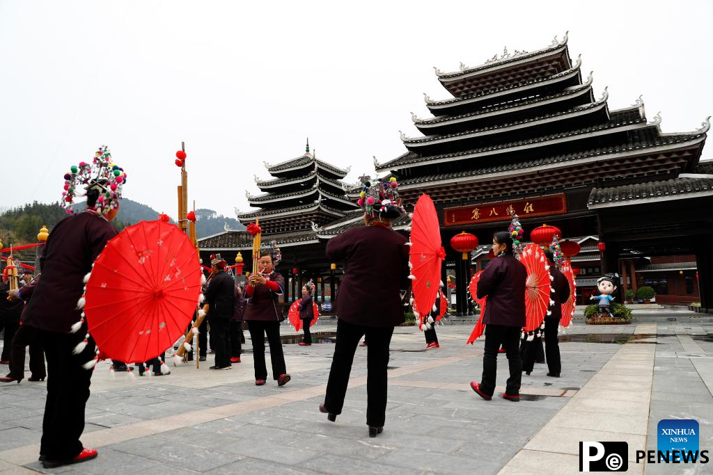 Ethnic tourism invigorates S China