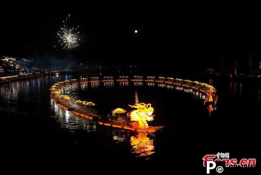 200-meter-long dragon boat rafts on river