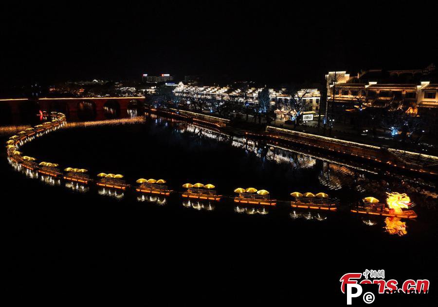 200-meter-long dragon boat rafts on river