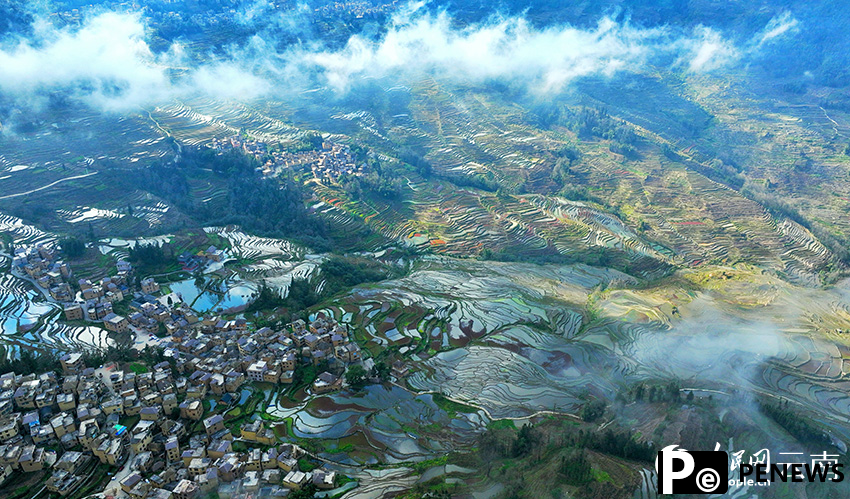 Picturesque misty scenery of Honghe Hani Rice Terraces in SW China