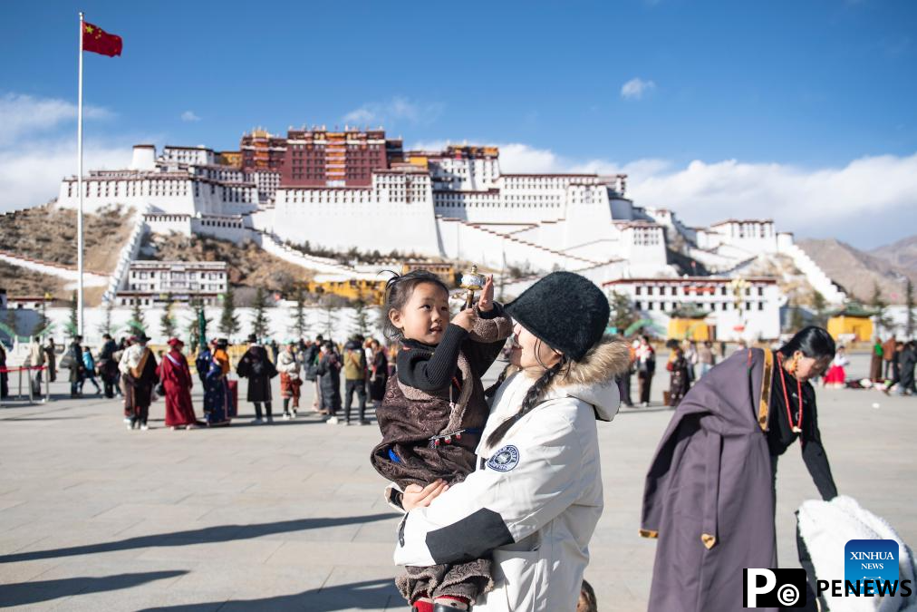 Xizang opens tourist destinations to public free of charge to promote tourism