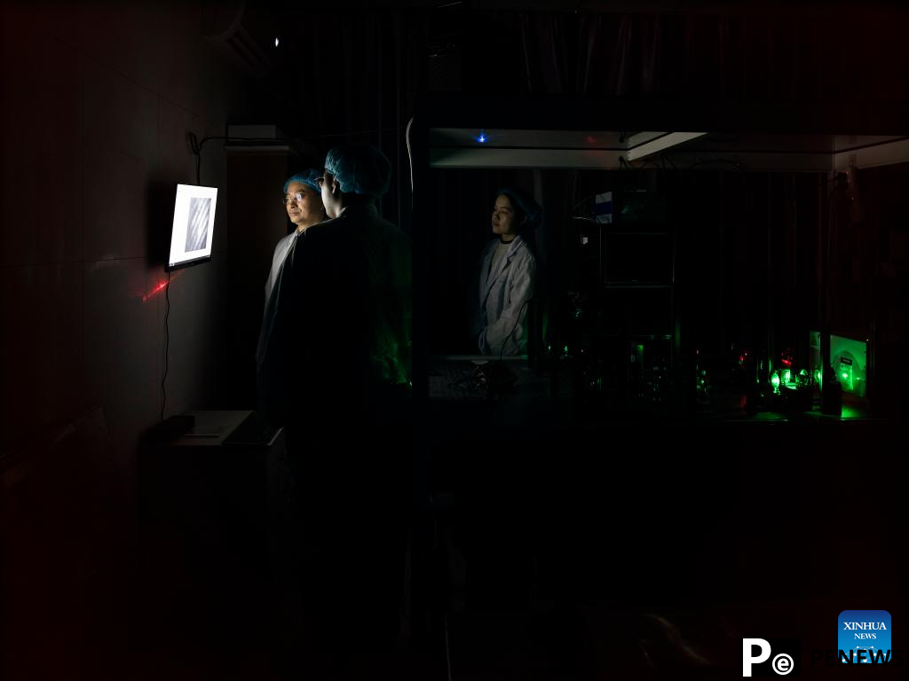 Researchers develop optical disk memory with petabit capacity in China