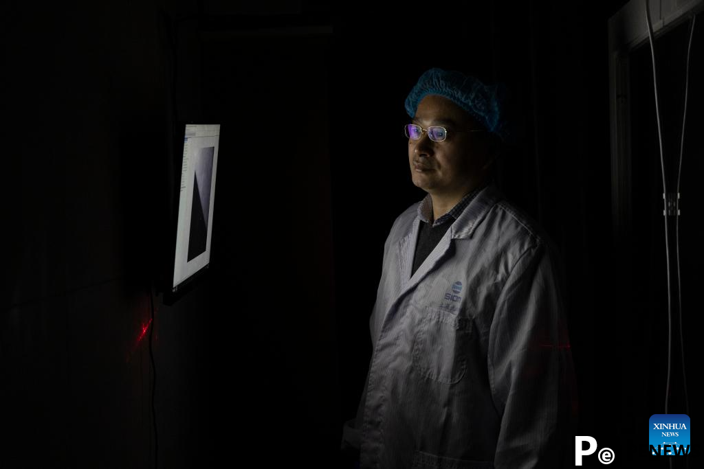 Researchers develop optical disk memory with petabit capacity in China