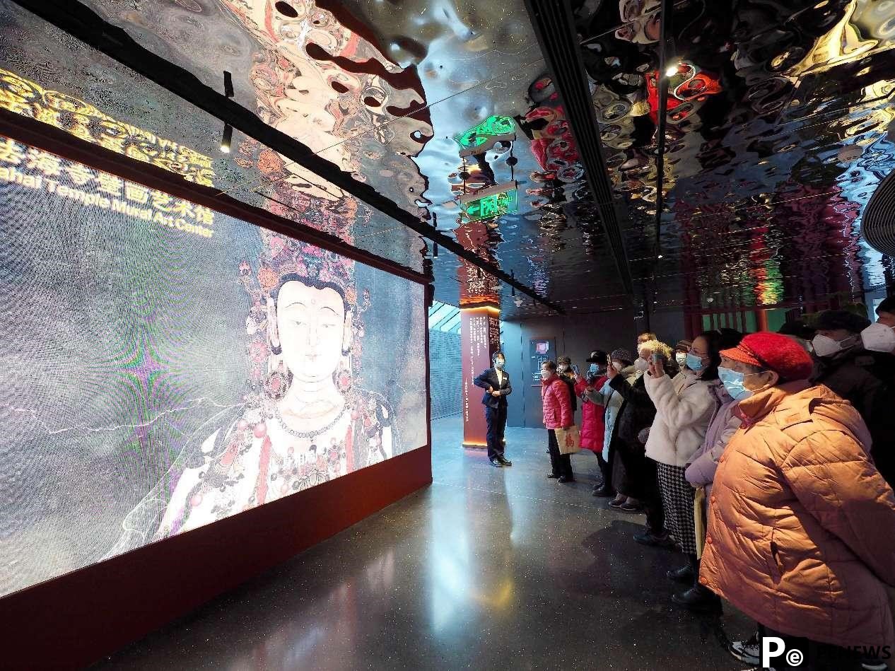 Urban renewal gives century-old block new look in Beijing
