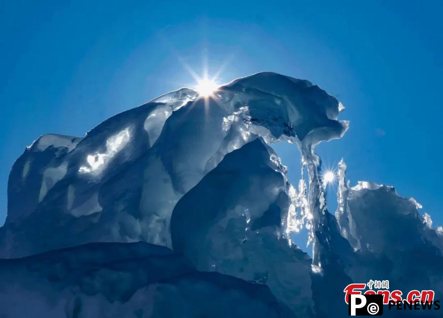 Incredible ice formations on Sayram Lake in Xinjiang