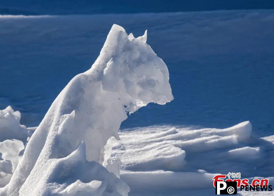 Incredible ice formations on Sayram Lake in Xinjiang