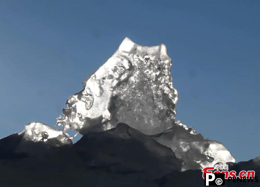 Incredible ice formations on Sayram Lake in Xinjiang