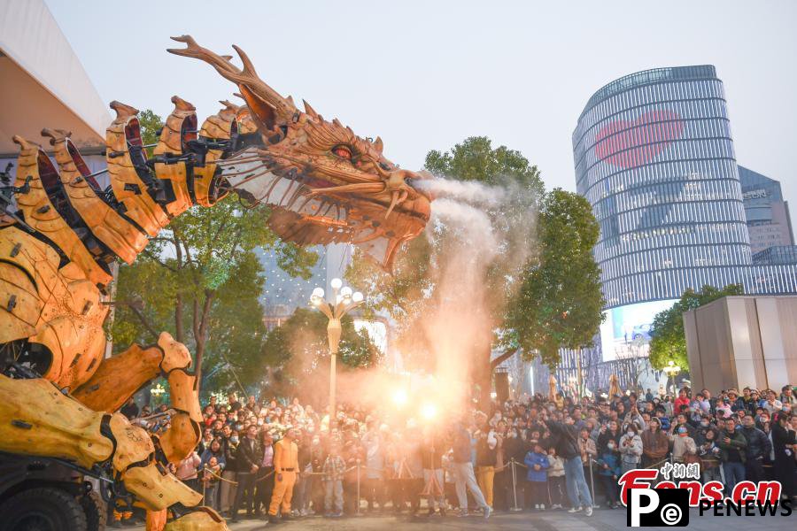 Giant dragon horse installation wows visitors in Zhejiang