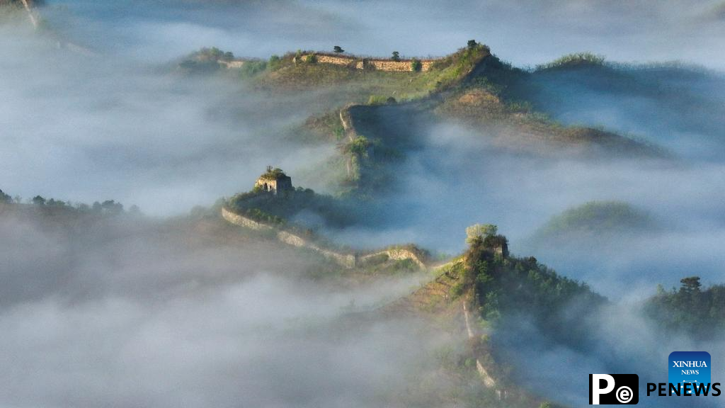 Scenery of Hongshankou Great Wall in north China