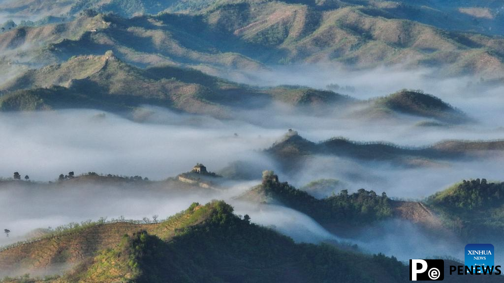 Scenery of Hongshankou Great Wall in north China
