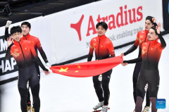China defends men's 5,000m relay title at short track speed skating worlds