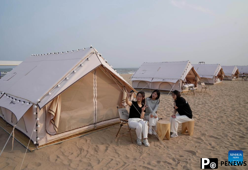 Newly opened camping attracts tourists in Qinhuangdao, N China