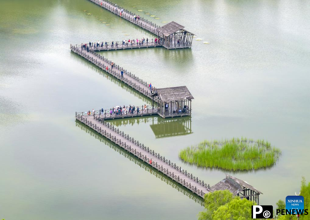 Amazing spring scenery across China