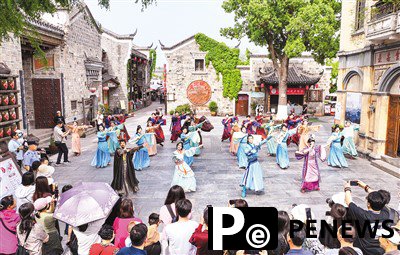 China expects travel spree during upcoming May Day holiday