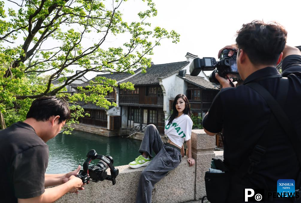In pics: Puyuan Fashion Resort in Jiaxing, E China