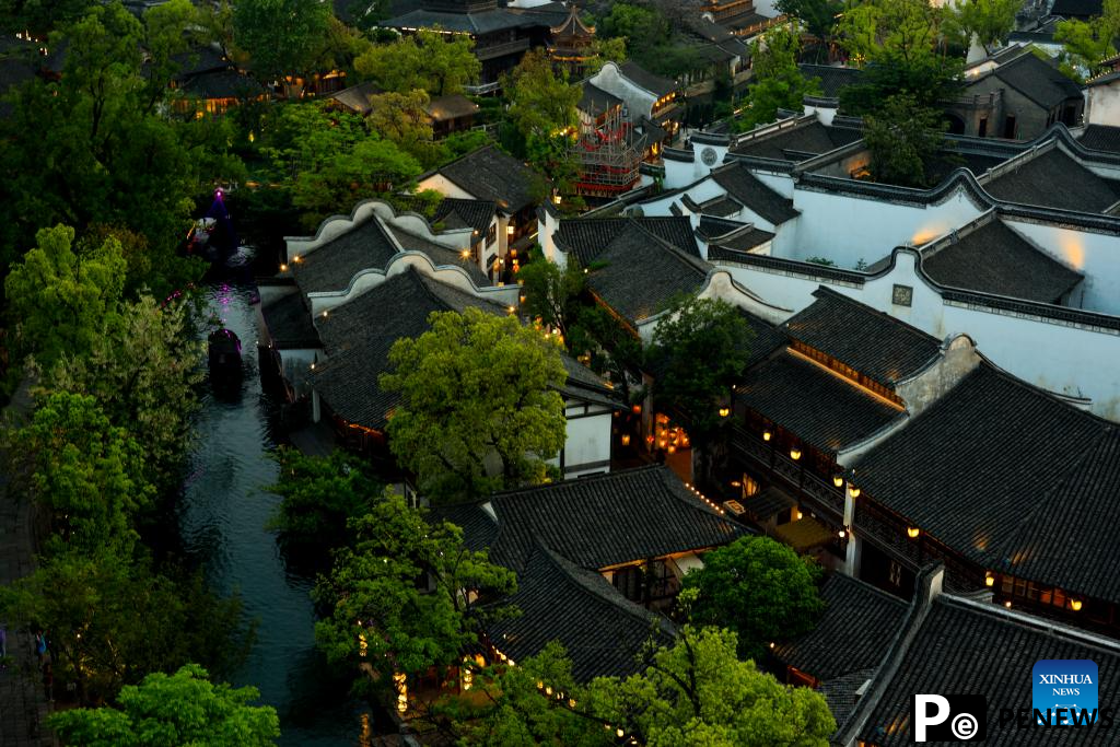 In pics: Puyuan Fashion Resort in Jiaxing, E China
