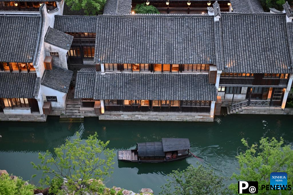 In pics: Puyuan Fashion Resort in Jiaxing, E China