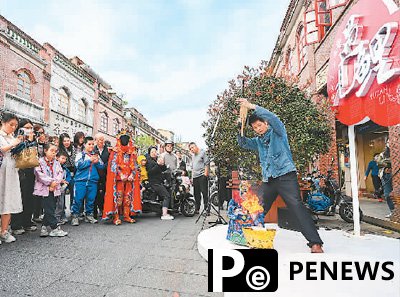 Small cities become popular tourist destinations