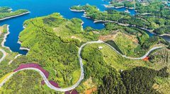 Regions across China advance construction of tourist highways