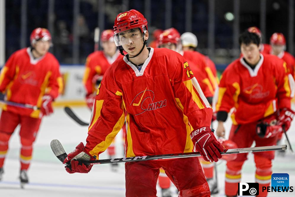 China beats Spain in Ice Hockey Men