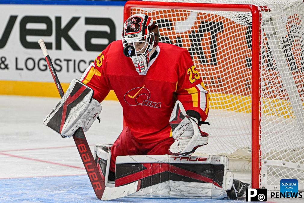 China beats Spain in Ice Hockey Men