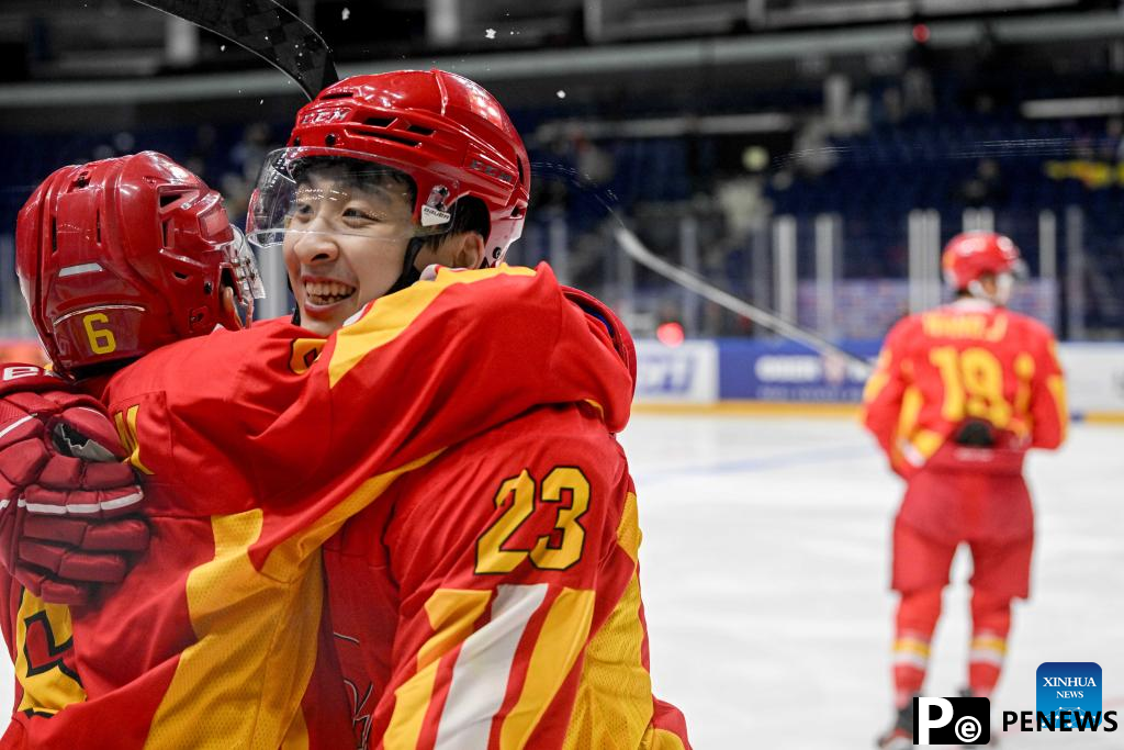 China beats Spain in Ice Hockey Men