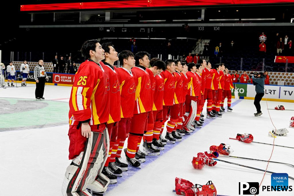 China beats Spain in Ice Hockey Men