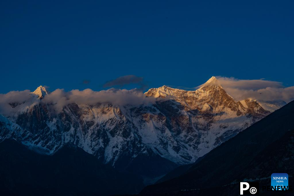 Scenery of Mount Namjagbarwa in Xizang