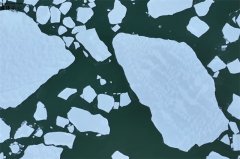 Qinghai Lake starts to thaw