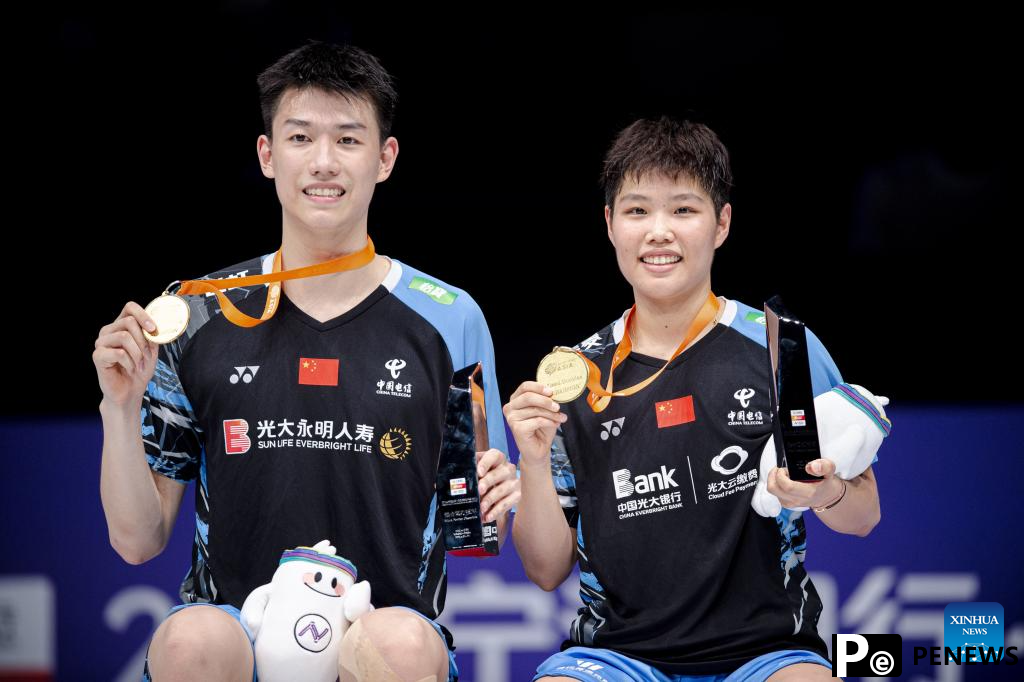 China take three golds at Badminton Asia Championships
