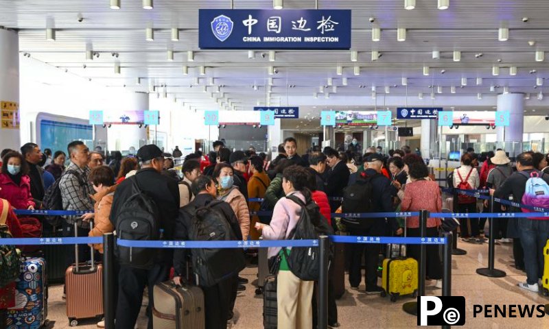 Chinese outbound travel bookings surge as holiday nears, injecting strong confidence, momentum into world tourism market