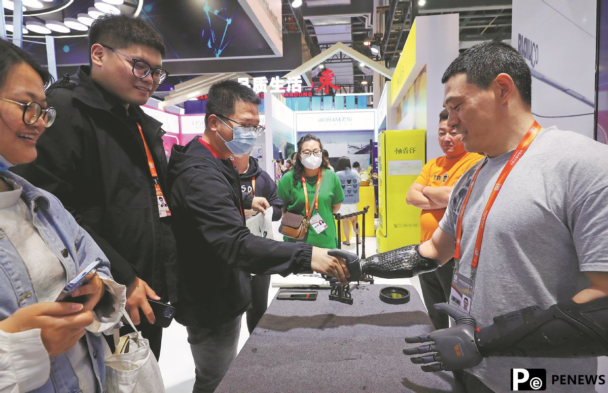 Brain-machine integration spawns global biz race