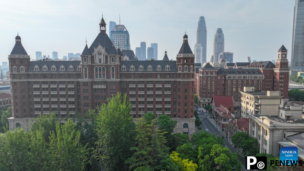 Jiefang North Road attracts visitors with Western-Style architecture and relics in Tianjin