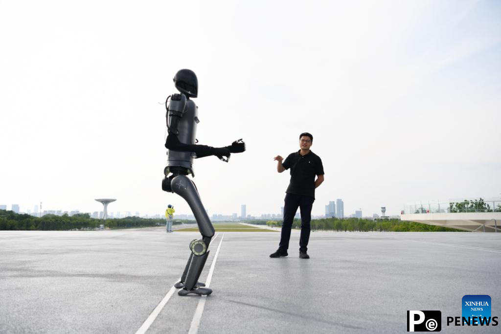 Young people join robotics industry to boost its high-quality development