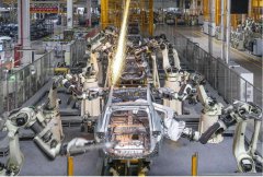 China makes big strides in new energy vehicle development with innovation