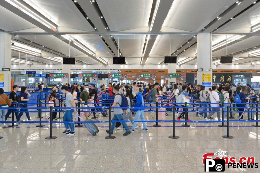 Hong Kong-Zhuhai-Macao Bridge receives over 10 mln passenger trips