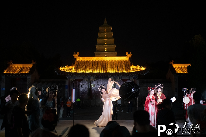 Exploring the hustle and bustle of Xi