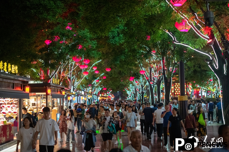 Exploring the hustle and bustle of Xi